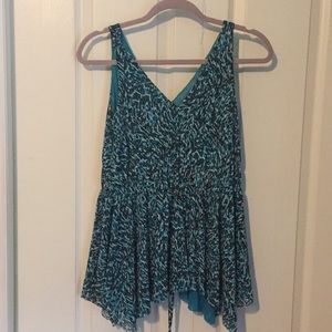 Michael Kors double v top w/uneven hem